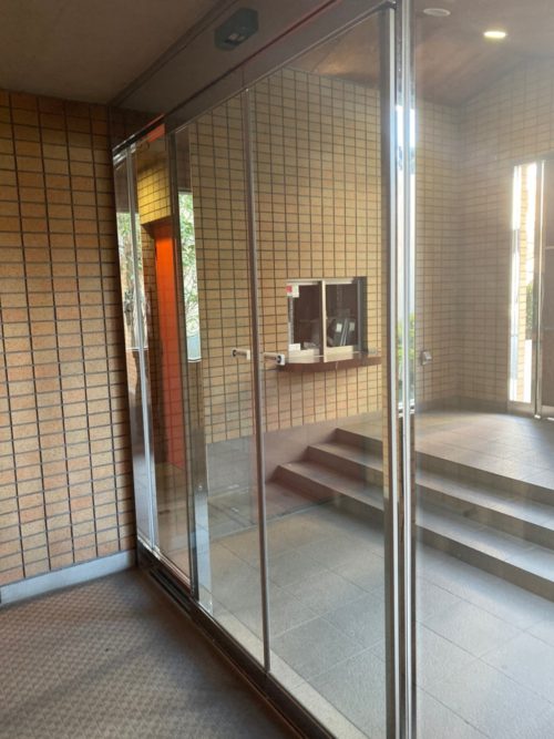 共用部分、自動ドア