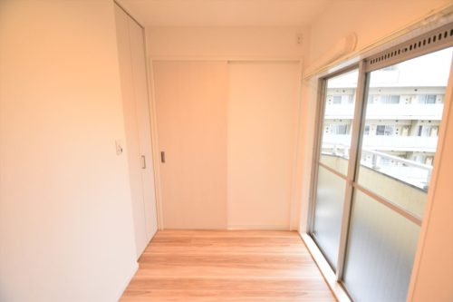 洋室、収納付き