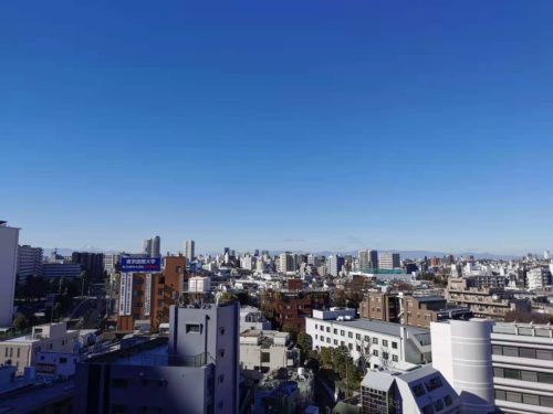 10階からの眺望。天気の良い日は富士山も見えます。