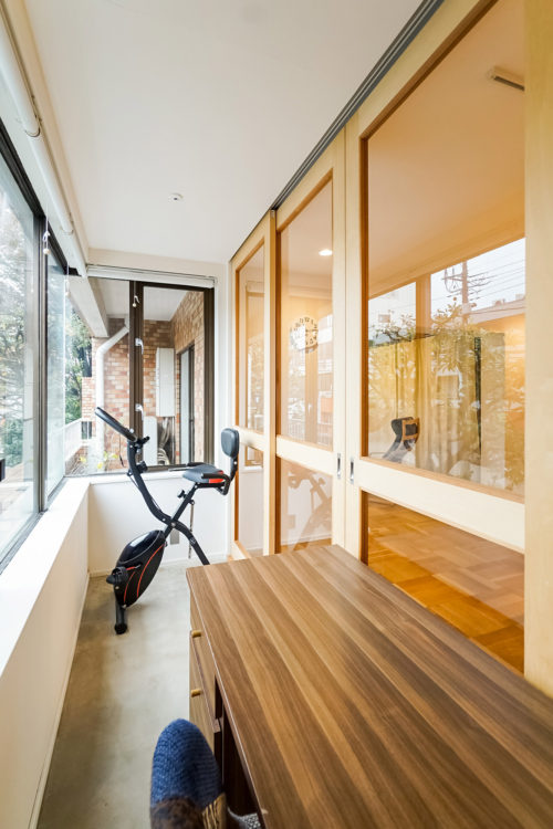 モルタル床のインナーテラス