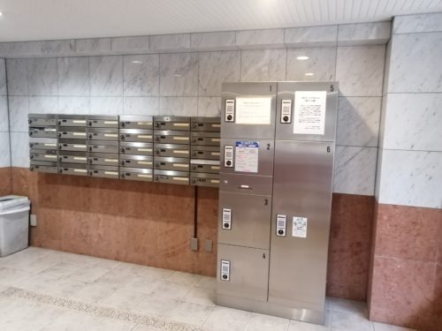 メールボックスと宅配ボックス