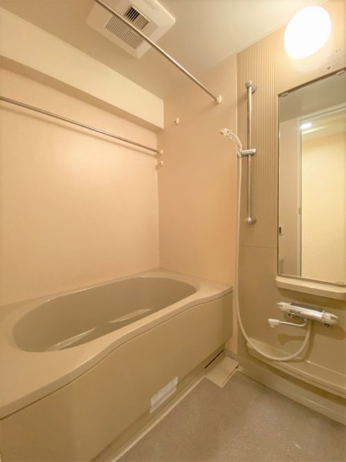 浴室、セミオートバス、浴室換気暖房乾燥機付き