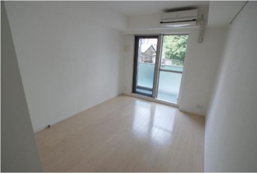 室内、バルコニーまで