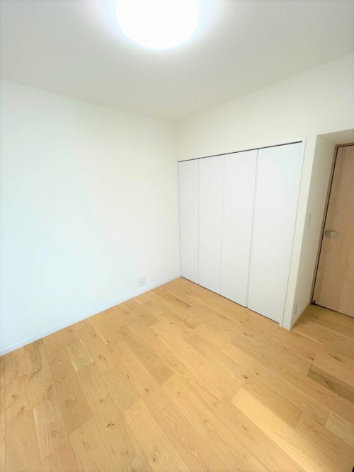 洋室5.9帖、クローゼット