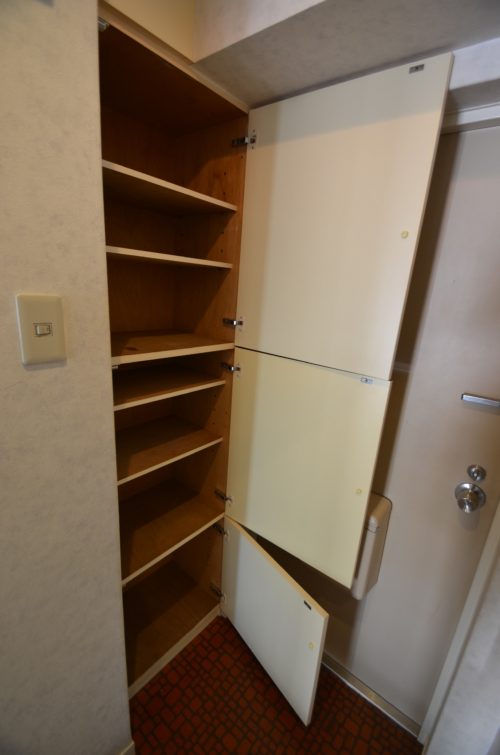 シューズボックス内