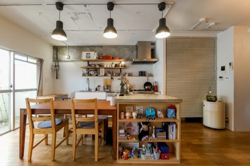 ダイニングテーブルを置いても余裕のあるリビング