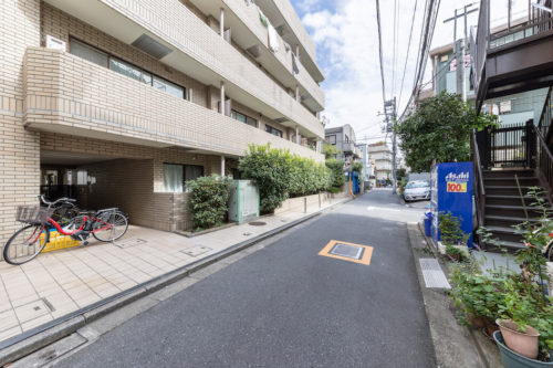 敷地内にゴミ置き場あり