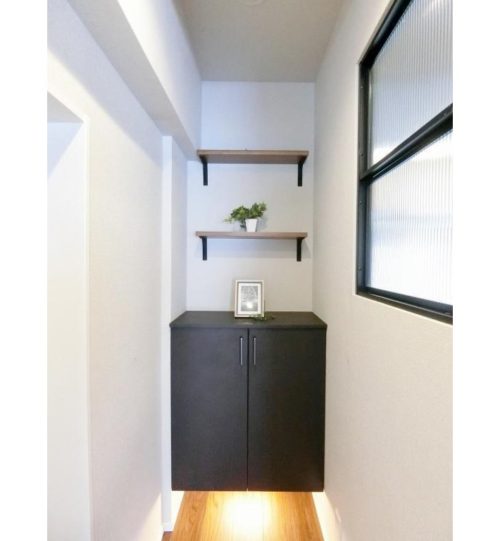 玄関とシューズボックス