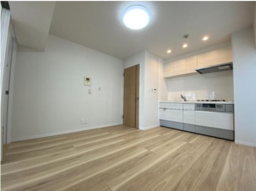 リノベーション済みでキレイなダイニングキッチン