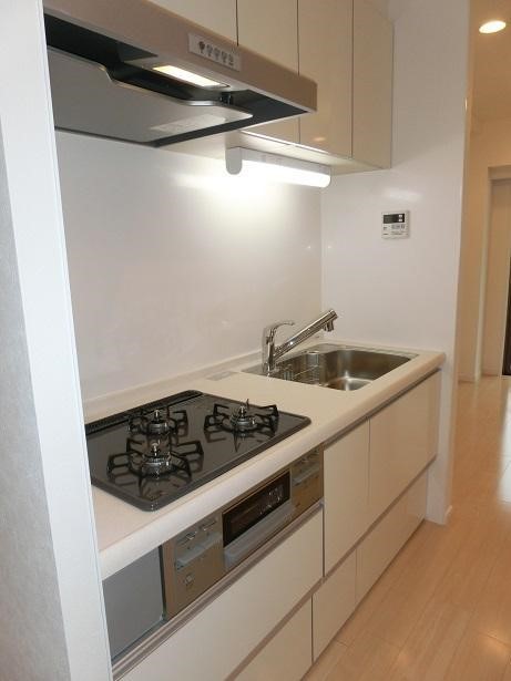 システムキッチン、3口コンロ