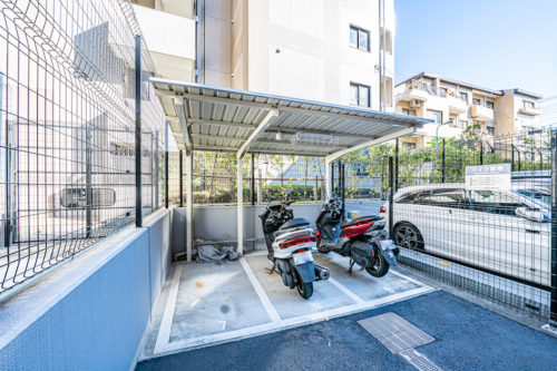 バイク置き場（3台分）