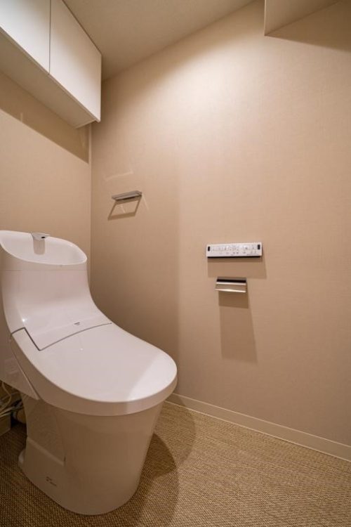 トイレ、温水洗浄便座