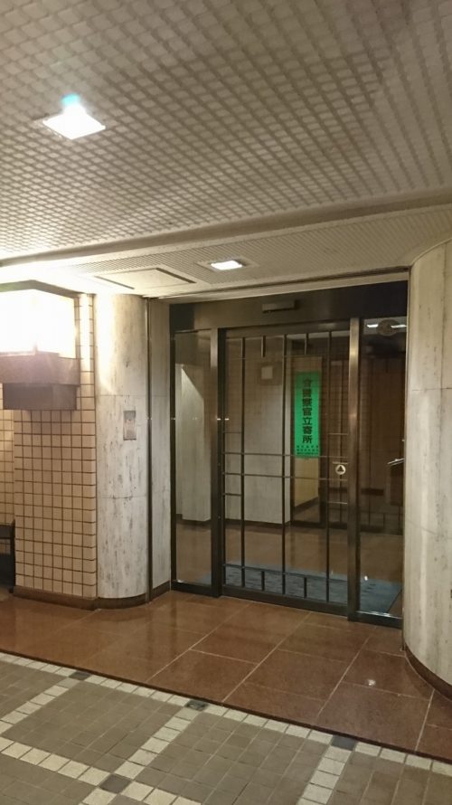 クラシカルなエントランス