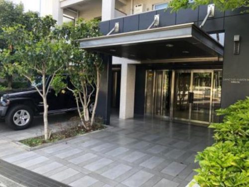 エントランス、オートロック付き