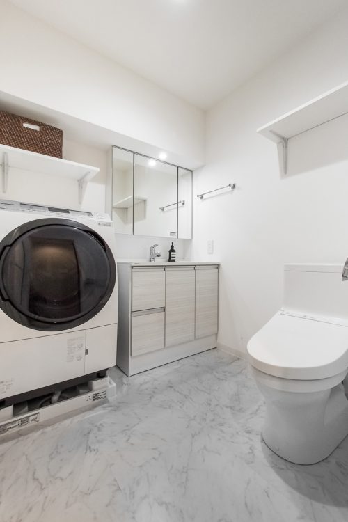 洗面室、トイレ