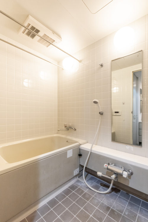 浴室、追い炊き、浴室乾燥機能付き