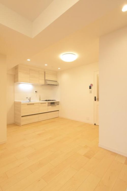 キッチン、3口コンロ