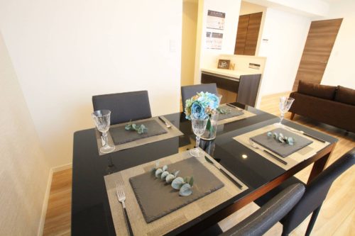 ダイニングの家具設置イメージ