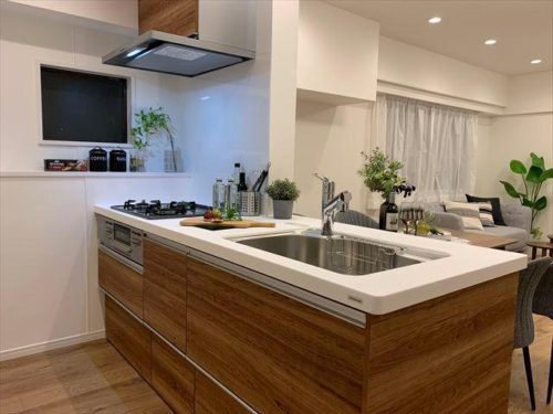 会話の弾むカウンターキッチン