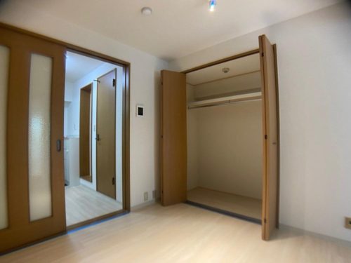 4.5帖部屋のクローゼット