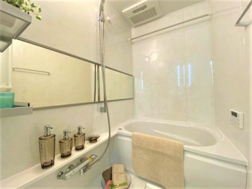 追い炊付きの浴室（1116)