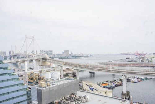 レインボーブリッジやお台場の花火も見える開放感ある眺望