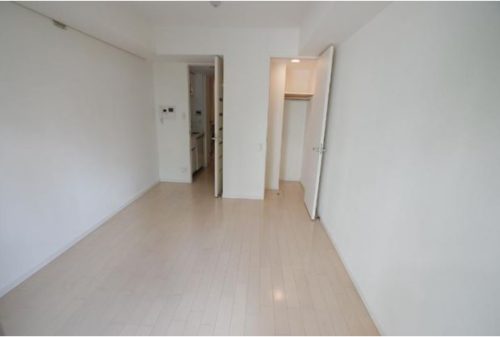 室内、クローゼット