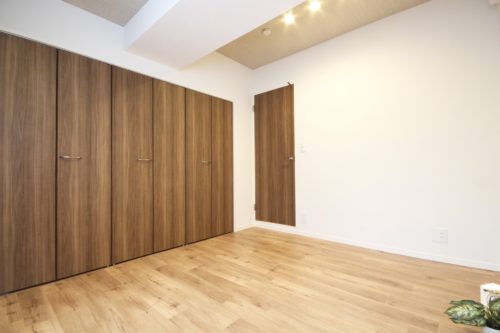 洋室 6.0帖、マルチクローク