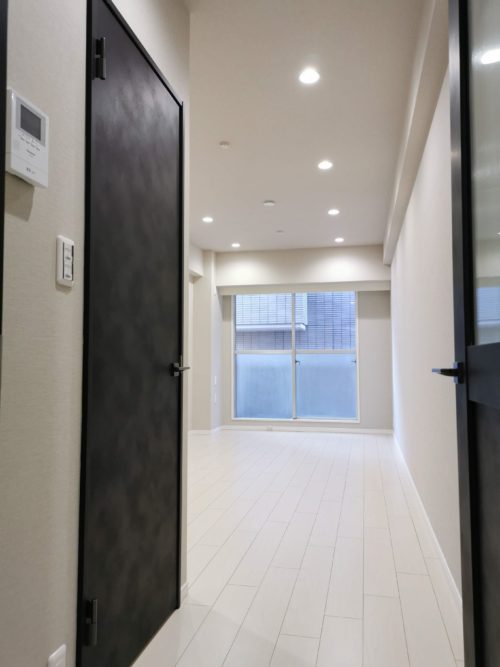 廊下から洋室