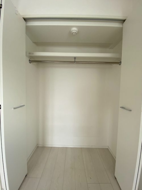 寝室のクローゼット