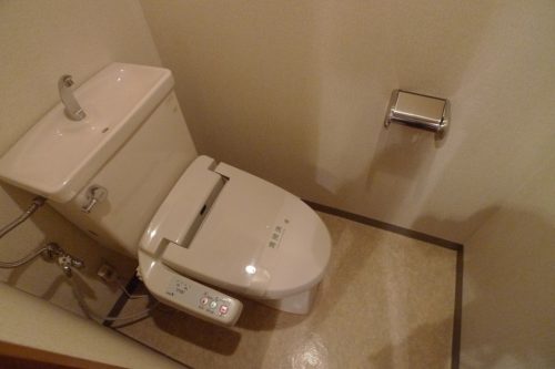 トイレ、温水洗浄便座