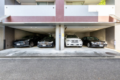 駐車場、駐輪場あり